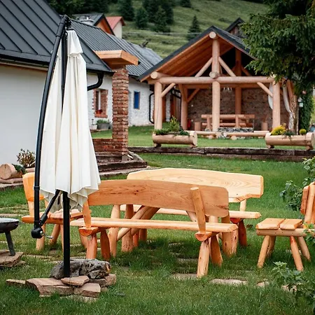 Apartman Chalets Dedinky