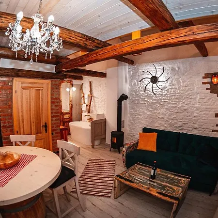 Chalets Dedinky 公寓 *