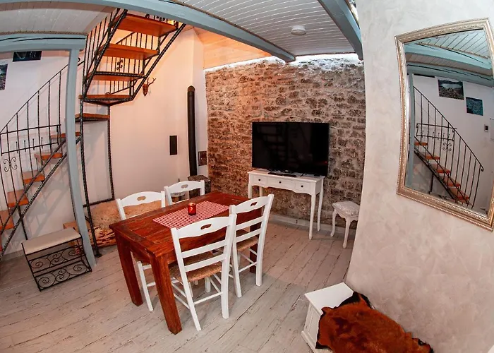 Chalets Dedinky דירה